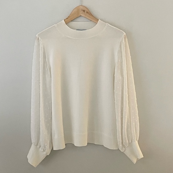 CeCe Clip Dot Sleeve Sweater Size M - Picture 3 of 8